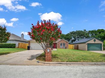 617  Oak View Court 