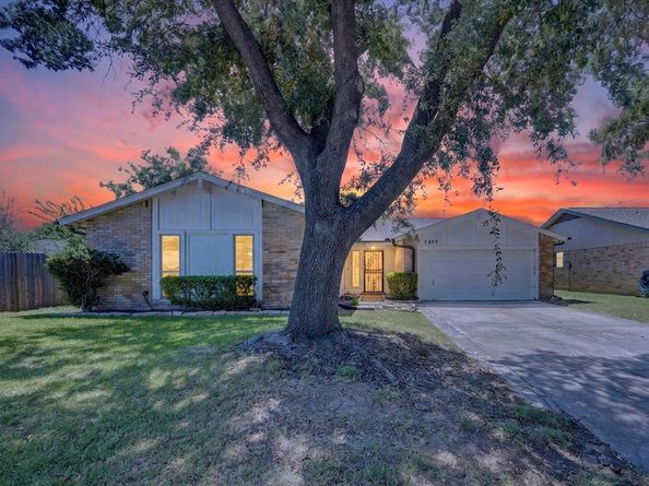 7209  Cleburne Road , Fort Worth Texas 76133