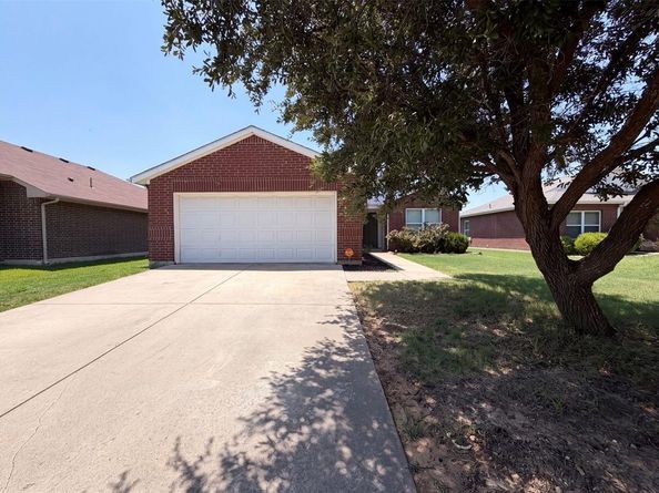 3132  Evangeline Road , Fort Worth Texas 76140