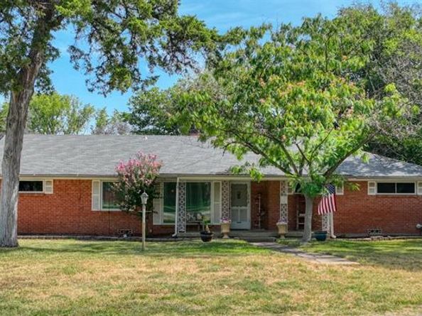 938  Nature Drive , Duncanville Texas 75116