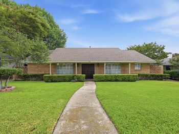 310 W Lookout Drive 