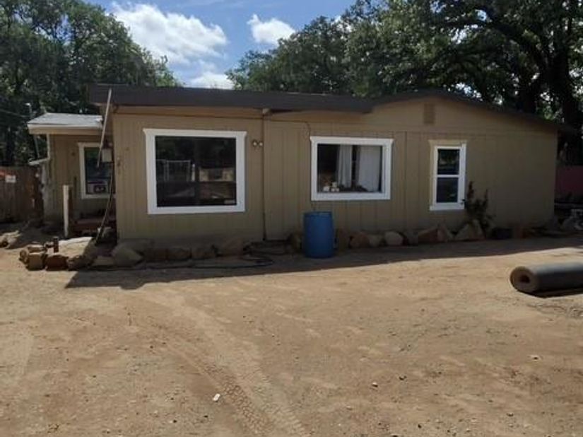 100 N Dick Price Road , Kennedale Texas 76060