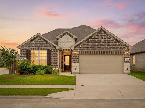 5901  Silverhollow Drive , Fort Worth Texas 76137