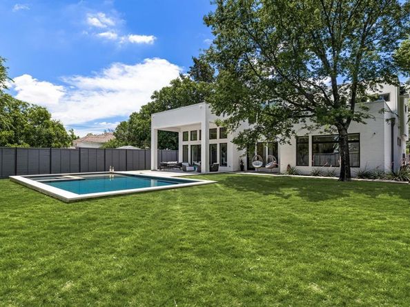 6243  Churchill Way , Dallas Texas 75230