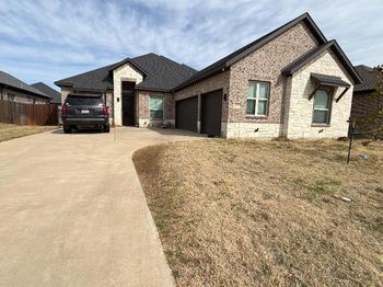 1824  Royal Lake Drive 