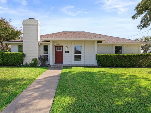 3802  Roan Circle , Garland Texas 75043