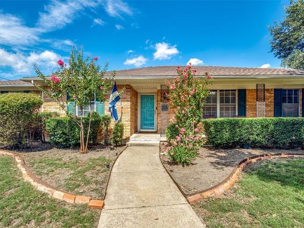 2217  Babalos Lane , Dallas Texas 75228