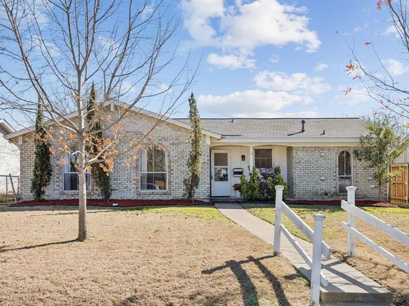 726  Waikiki Drive , Garland Texas 75043