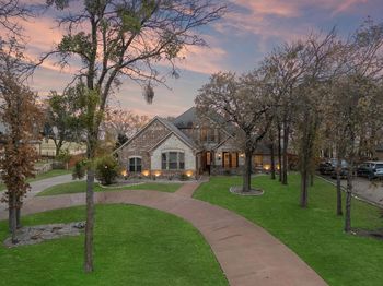 5829  Lakeside Drive 