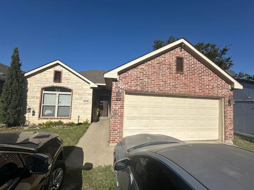 4378  McCart Avenue , Fort Worth Texas 76115