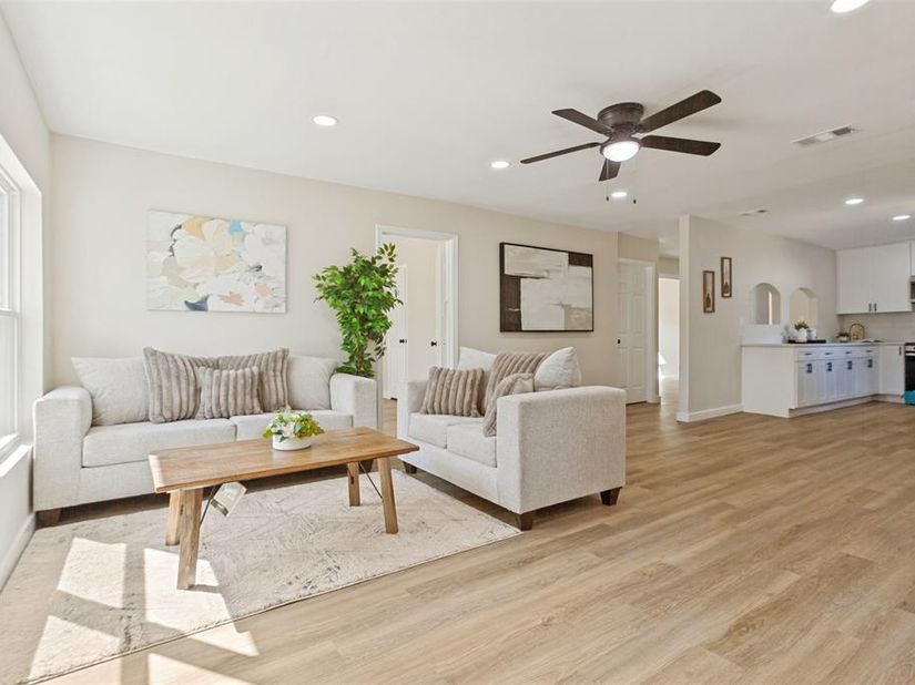 1605  Meadowbrook Drive , Garland Texas 75042