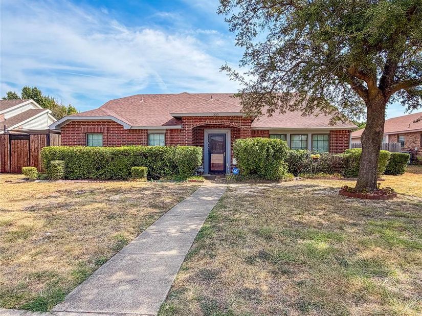 333 S Cannady Drive , Cedar Hill Texas 75104