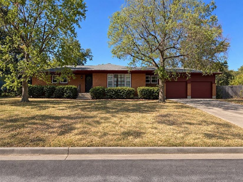 3825  Cornish Avenue , Fort Worth Texas 76133