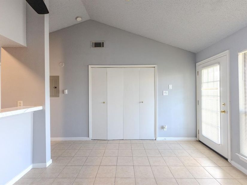 6108  Abrams Road  128, Dallas Texas 75231