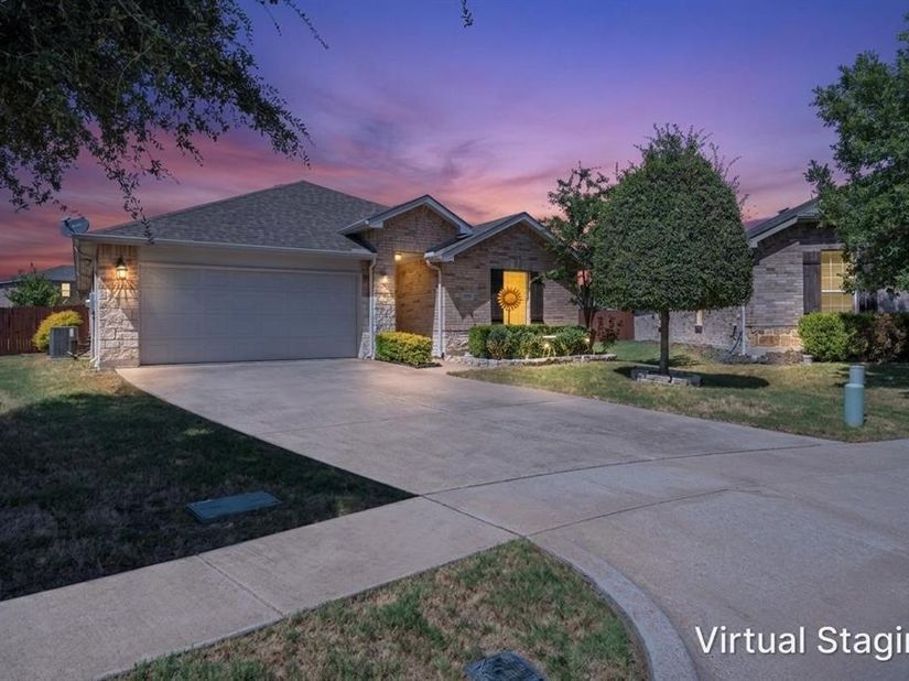 709  Denali Drive , Arlington Texas 76002