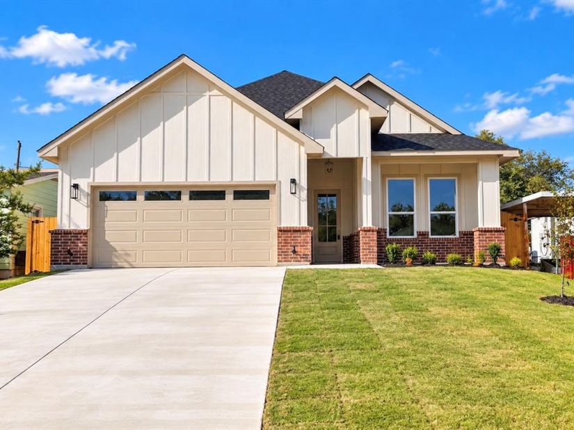 5504  Curzon Avenue , Fort Worth Texas 76107