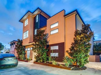 7265  Inwood Road 
