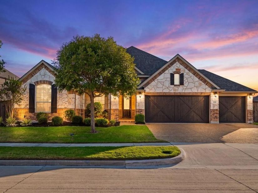 1455  Corrara Drive , Rockwall Texas 75032