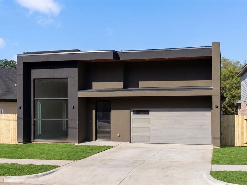 2023  Lamont Avenue , Dallas Texas 75216