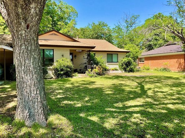 8600  Twilight Drive W, Benbrook Texas 76116