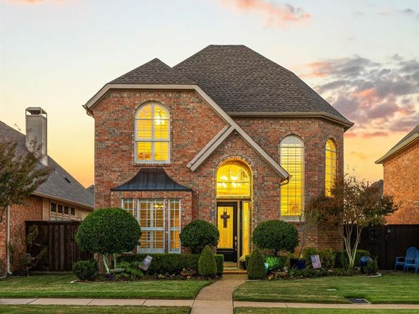 8625  Old Oak Drive , Irving Texas 75063