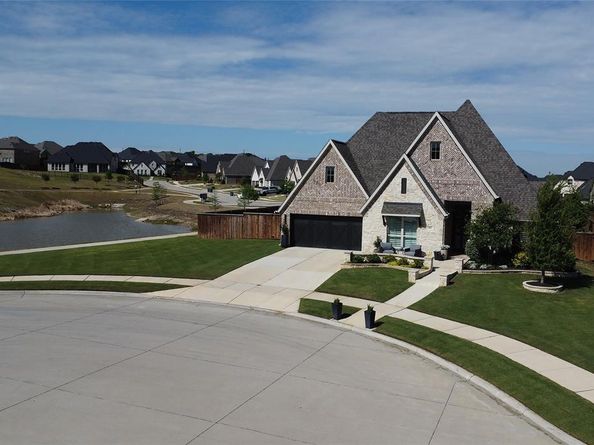 582  Broadleaf Way , Haslet Texas 76052