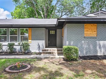 512  Shadowbrook Lane 