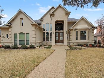 5104 N Meadow Ridge Circle 