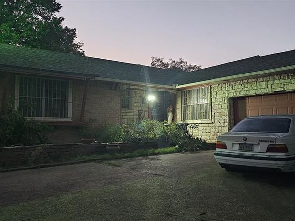 5515  Fox Hill Lane , Dallas Texas 75232