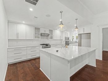 6812  Summer Meadow Lane 