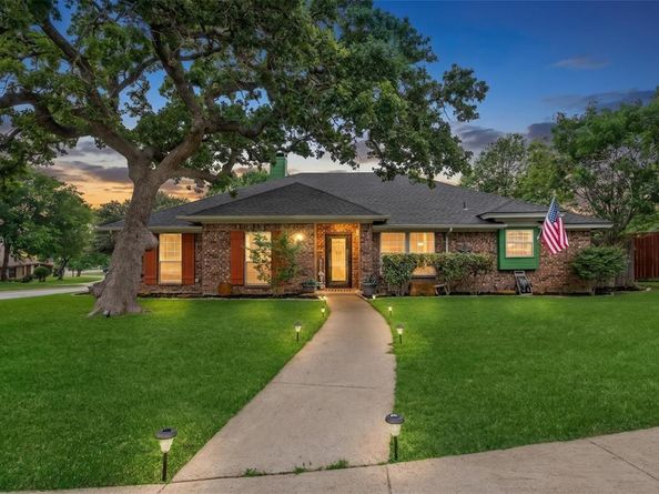 2108  Oakmeadow Place , Bedford Texas 76021