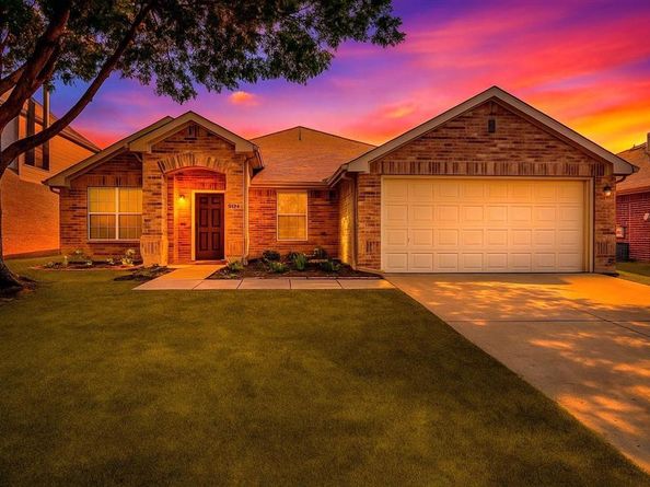 8204  Montecito Drive , Denton Texas 76210