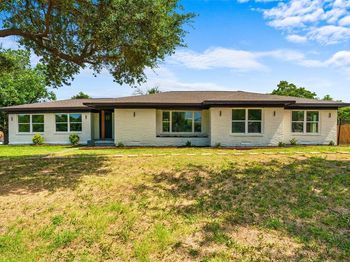 720  BURLESON Street 