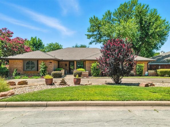 7025  Riverport Road , Fort Worth Texas 76116