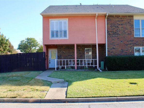 1656  Sonnet Drive , Grapevine Texas 76051