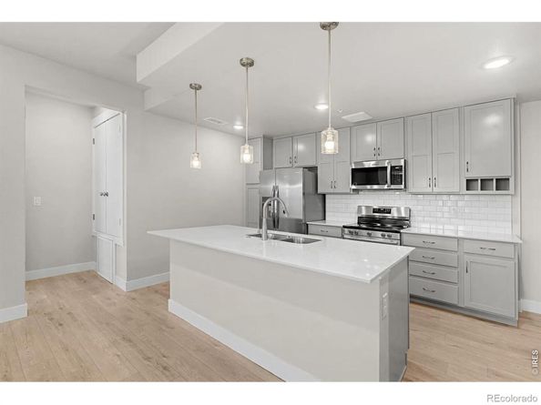 265 High Point Drive 207, Longmont CO 80504