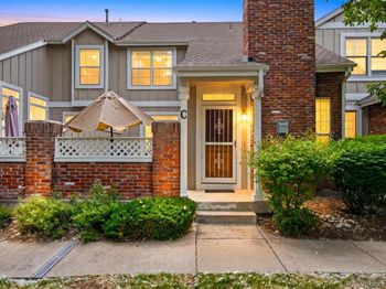 3006 W Long Drive