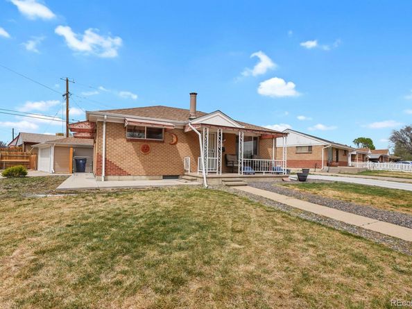 7201 Avrum Drive, Denver CO 80221