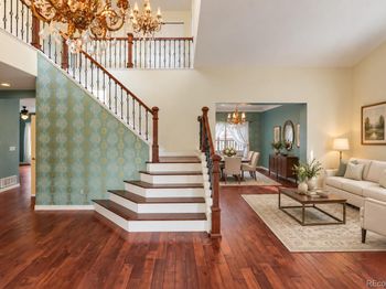 5704 S Genoa Court