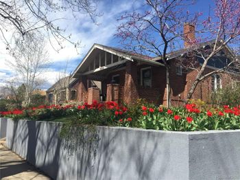 4401 W Hayward Place