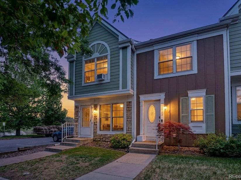 10102 W Dartmouth Avenue, Lakewood CO 80227