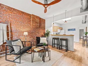 321-323 Inca Street