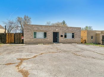 1050 S Quitman Street