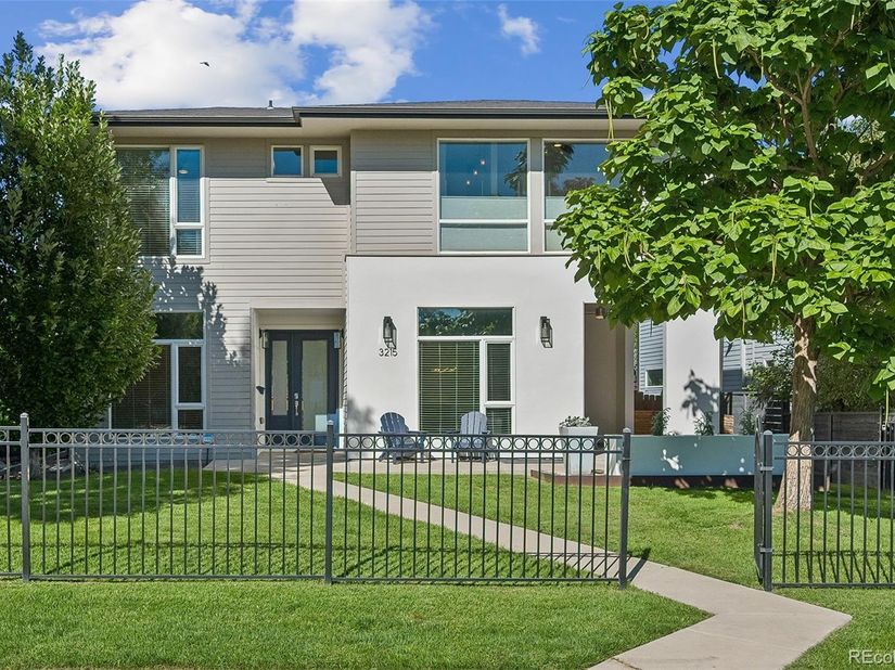 3215 S Dahlia Street, Denver CO 80222