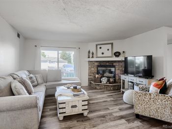 12093 W Cross Drive