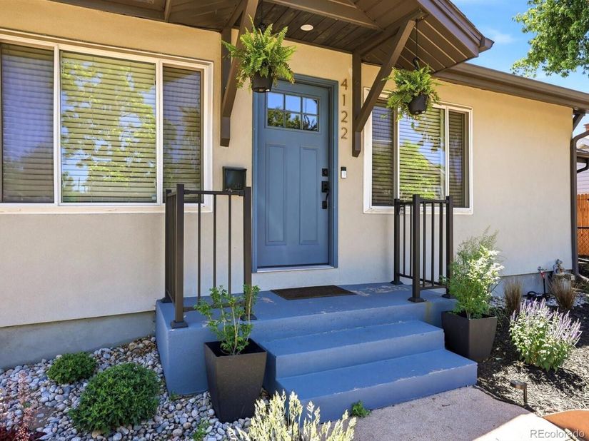 4122 W 49th Avenue, Denver CO 80212