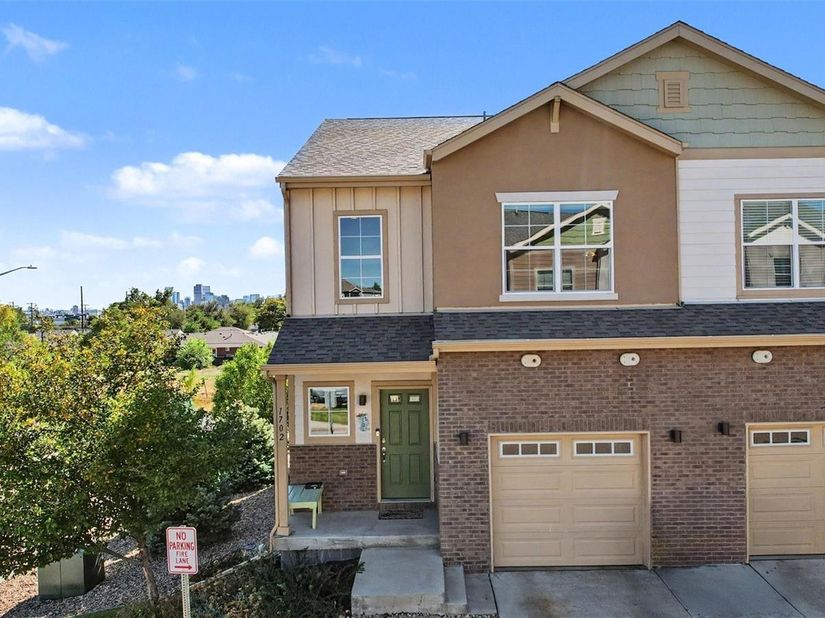 1702 W 52nd Court, Denver CO 80221