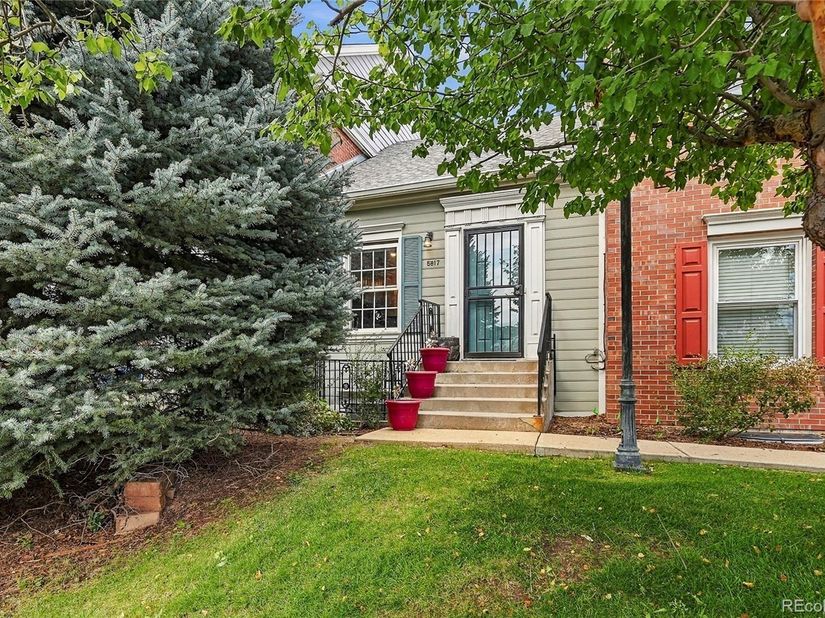 5817 E 9th Avenue, Denver CO 80220