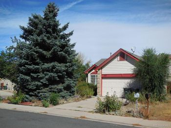 467 W 116th Place