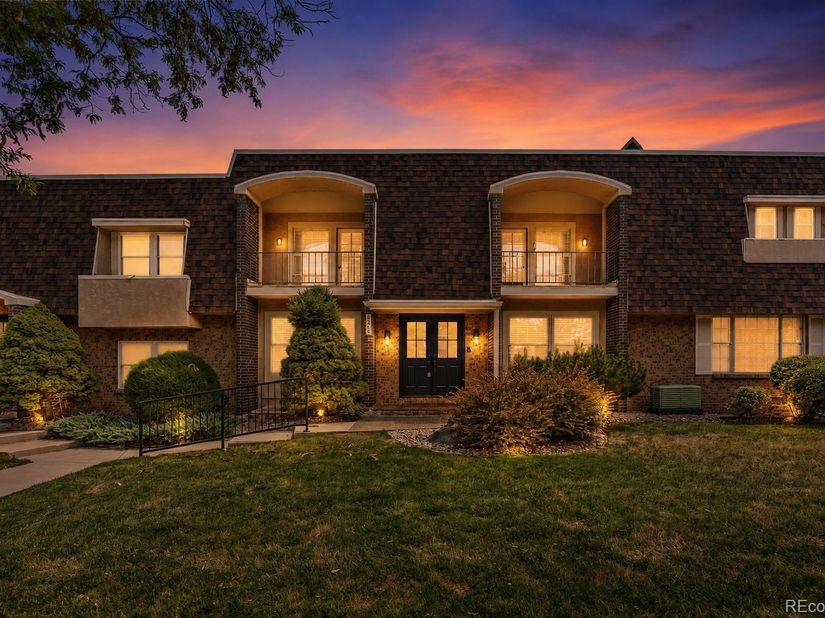 3226 S Oneida Way, Denver CO 80224